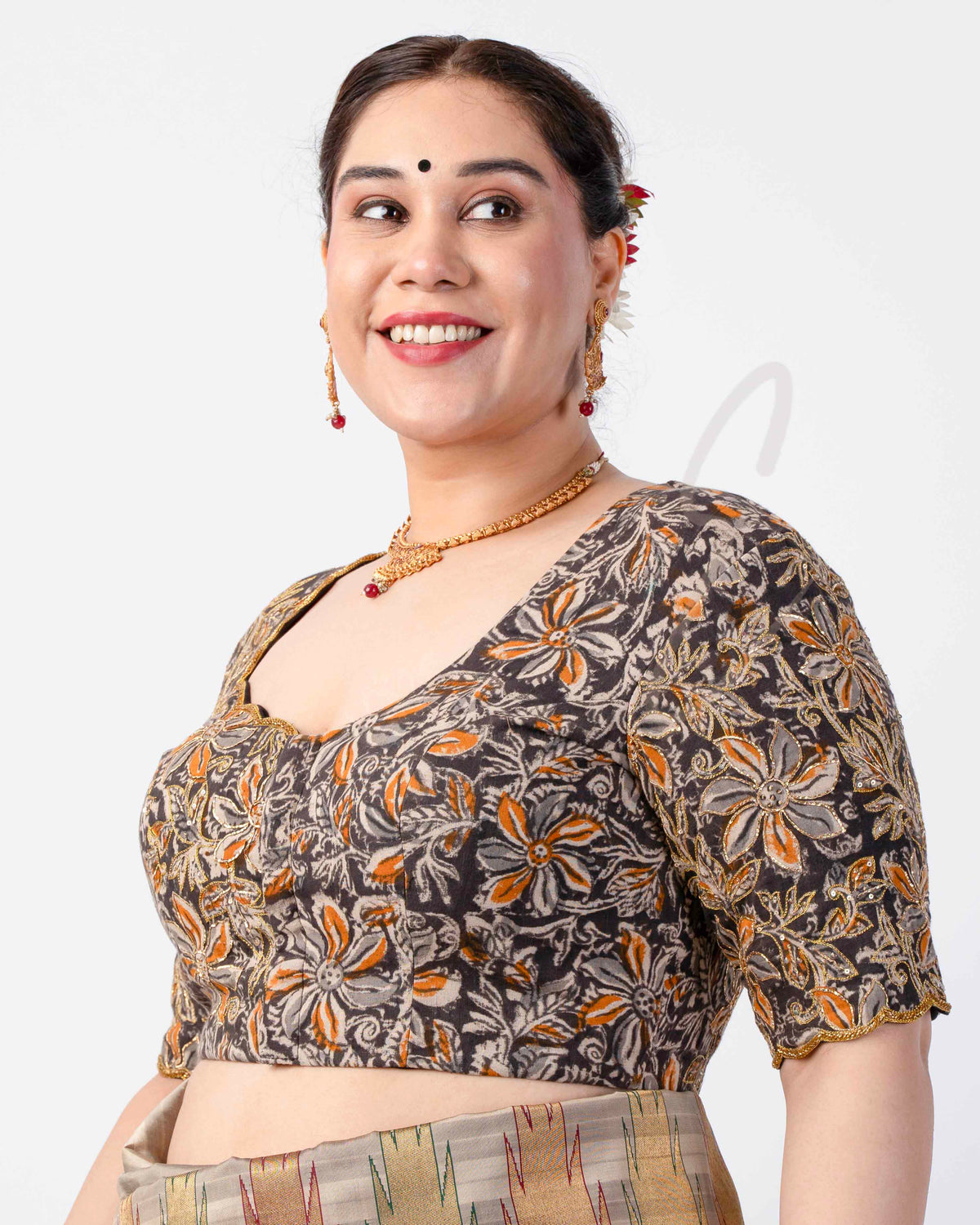black block printed cotton blouse designed in a princess-cut style