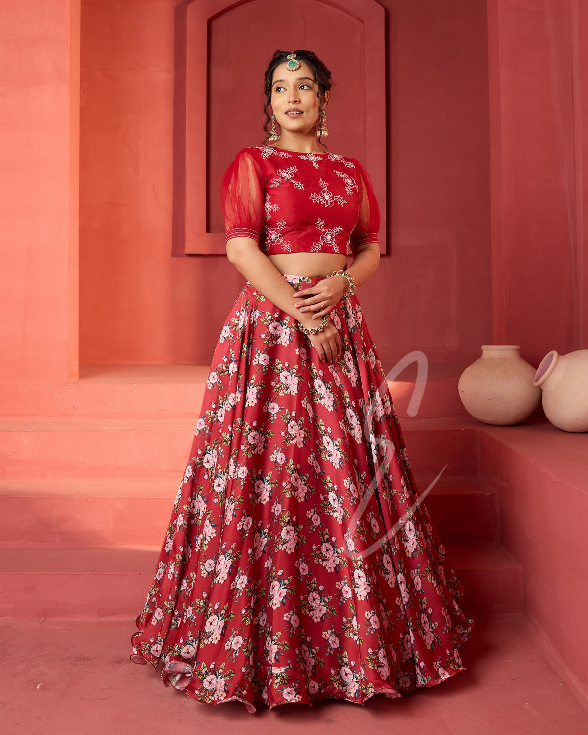 This maroon set is a perfect mix of elegance