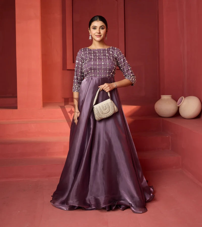 A mauve violet organza silk gown