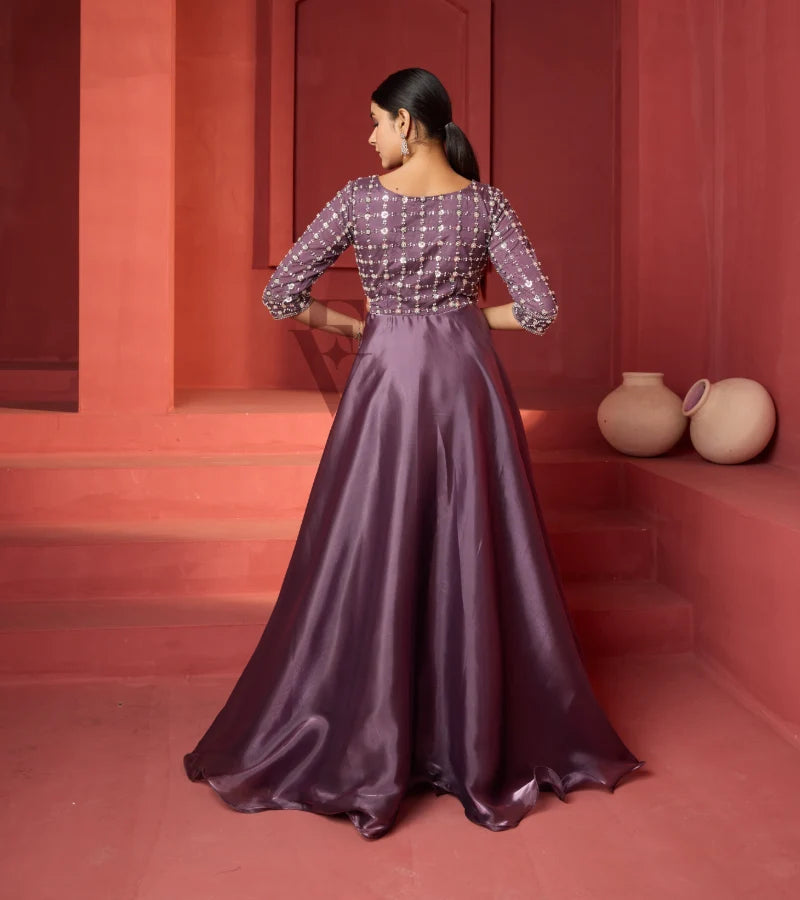 A mauve violet organza silk gown