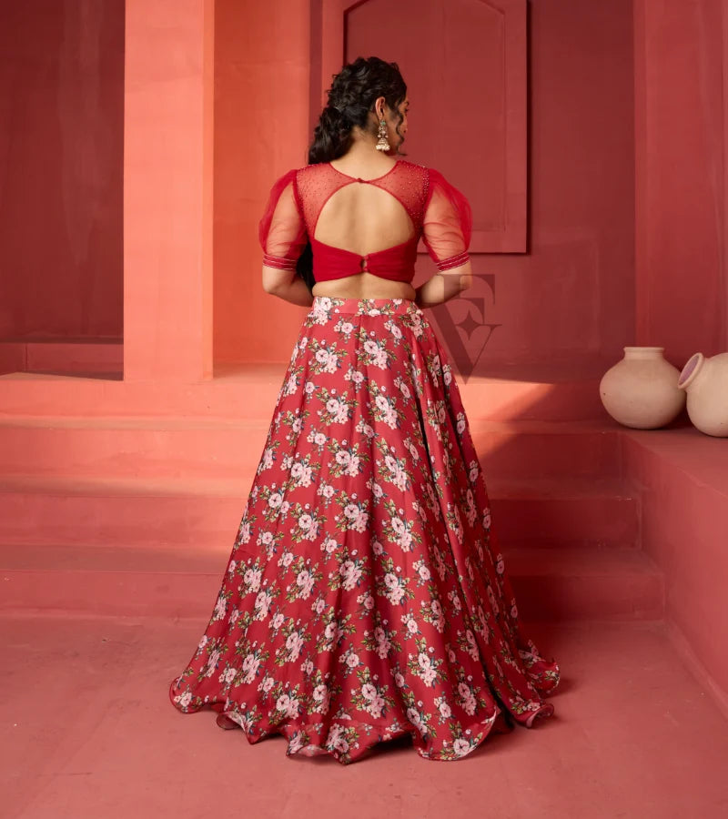 This maroon set is a perfect mix of elegance